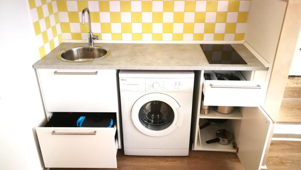 Your Shelter - Private Apartment Bari Zewnętrze zdjęcie