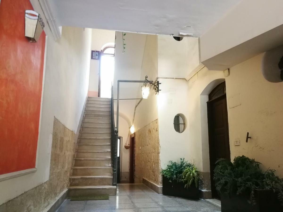 Your Shelter - Private Apartment Bari Zewnętrze zdjęcie