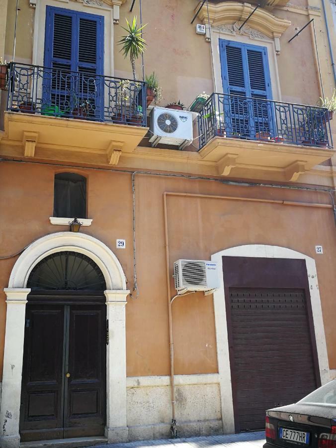 Your Shelter - Private Apartment Bari Zewnętrze zdjęcie